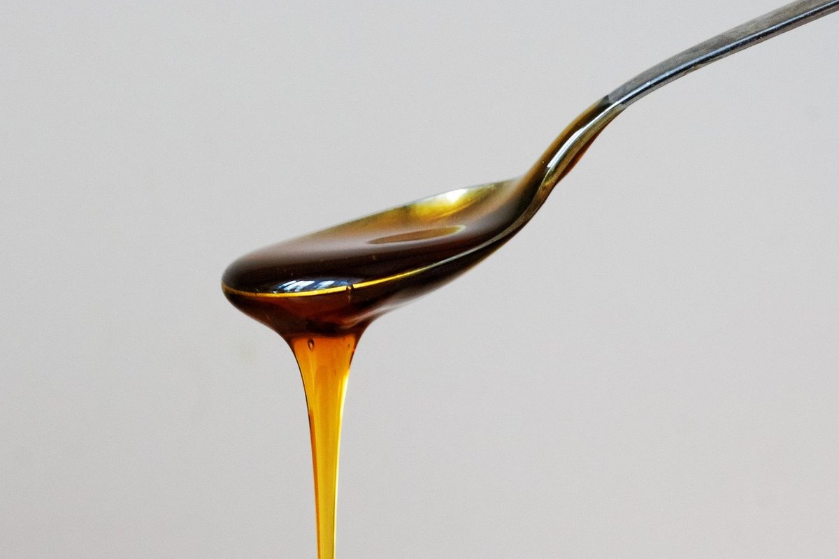 Unlock Deep Flavor: Master Burnt Honey Syrup for Cocktails